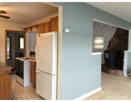 68 Pequot Point Road Westfield, MA 01085 - Photo 8 of 28