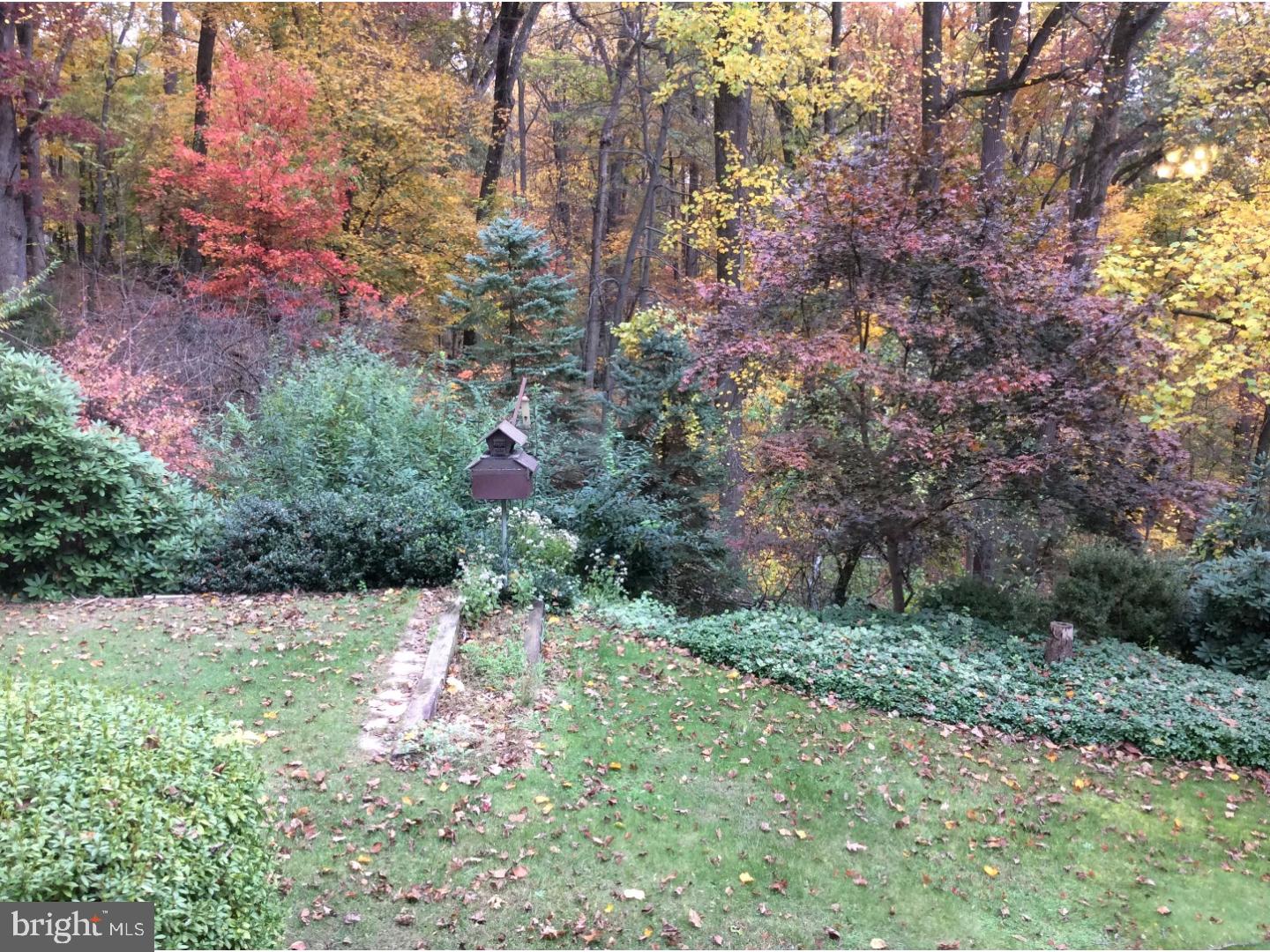 2036 Hill Road Reading, PA 19602 - Photo 2 of 14