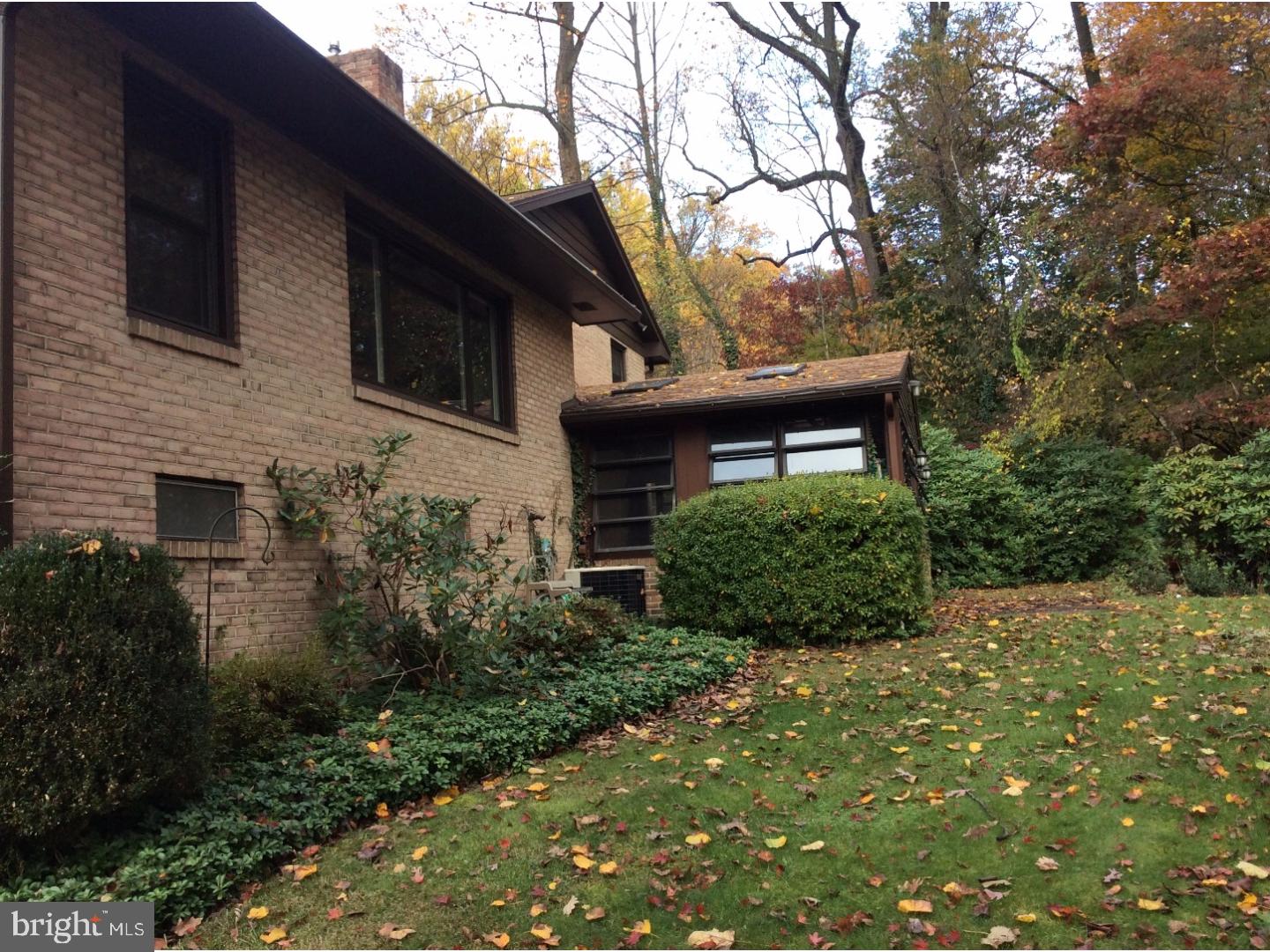 2036 Hill Road Reading, PA 19602 - Photo 4 of 14