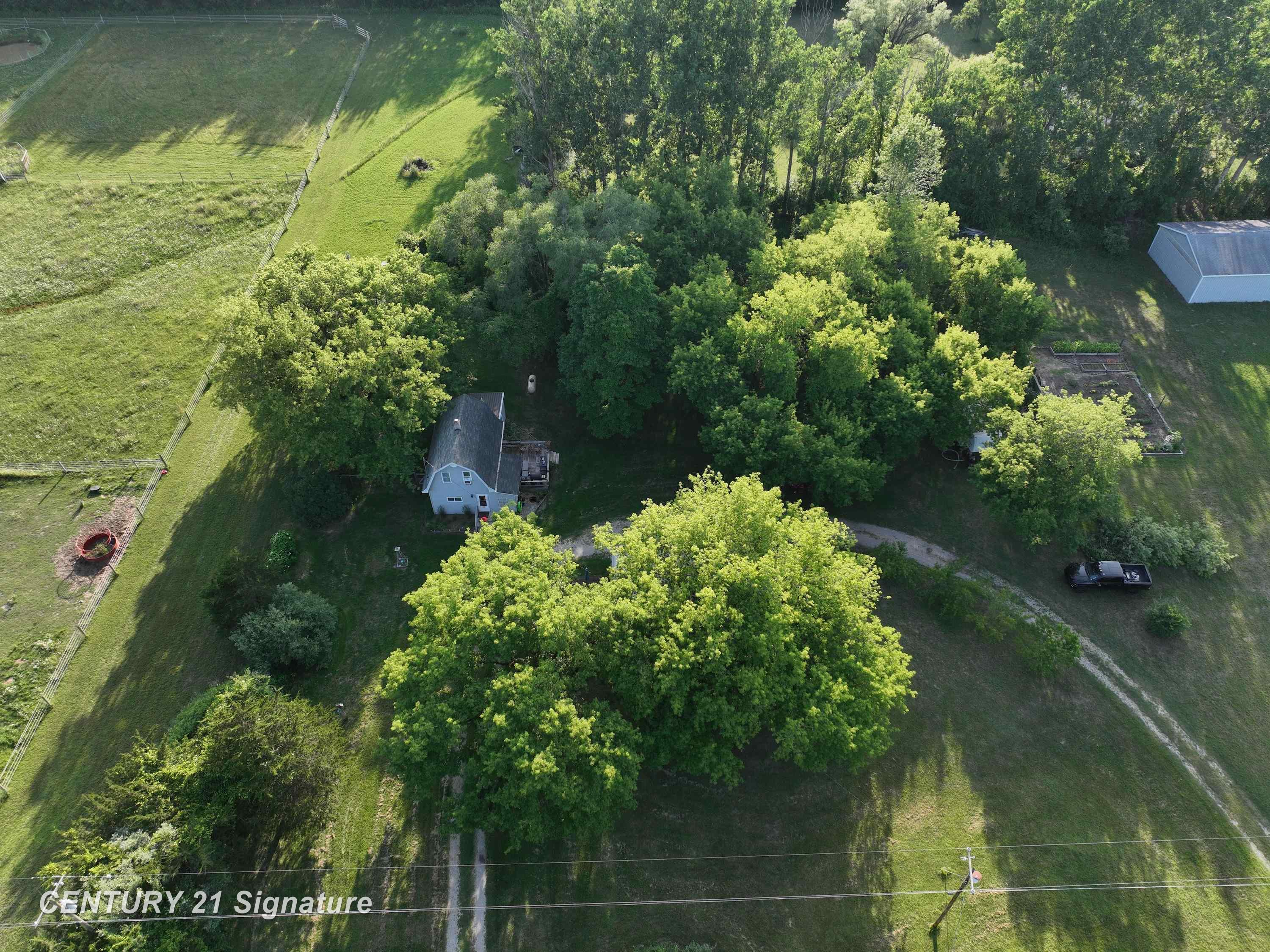 6721 North Neiner Road Beaverton, MI 48612 - Photo 28 of 49 50195713-9151f1b0-0974-4a17-87d9-ac6a4b00ead8.JPG