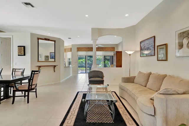 $299,000 | 7194 Southport Drive, Boynton Beach, FL 33472