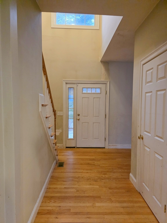 345 New Boston Road Sturbridge, MA 01566 - Photo 3 of 28 Gallery Image 3