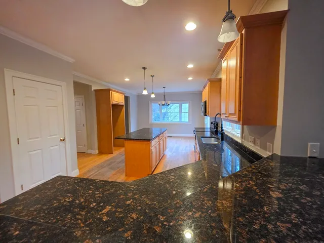 $585,000 | 345 New Boston Road, Sturbridge, MA 01566