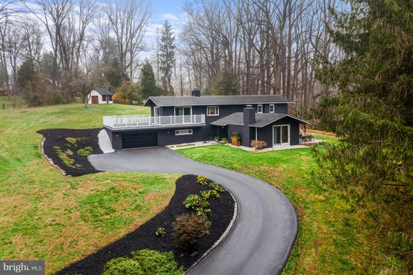 $975,000 | 2 Walnut Ridge Road, Greenville, DE 19807