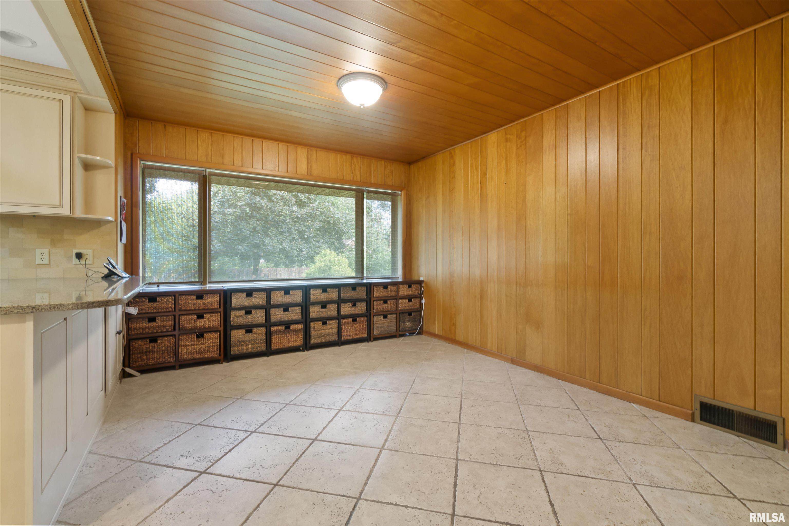 205 North Ida Street Lacon, IL 61540 - Photo 20 of 92