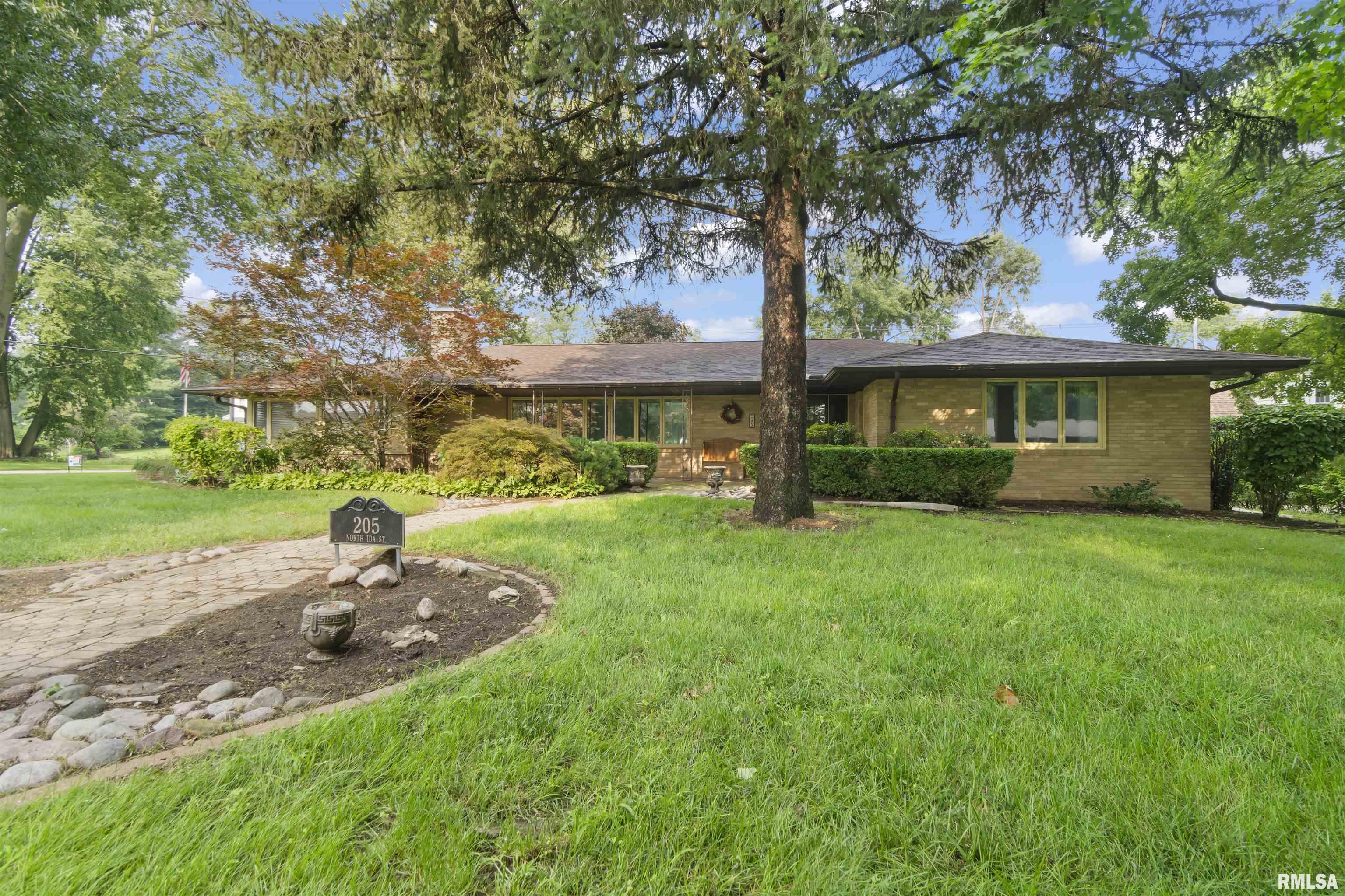 205 North Ida Street Lacon, IL 61540 - Photo 2 of 92