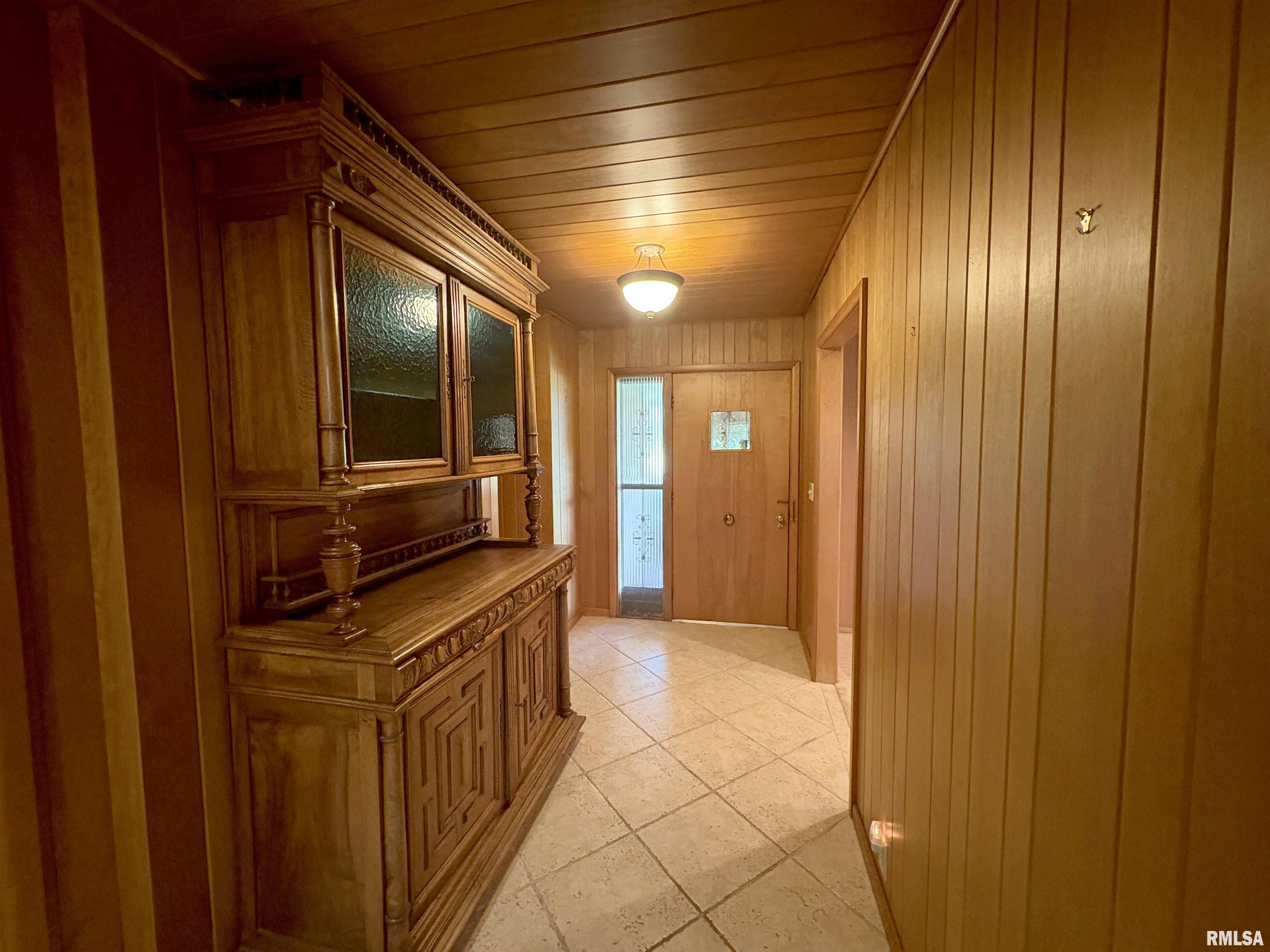 205 North Ida Street Lacon, IL 61540 - Photo 10 of 92