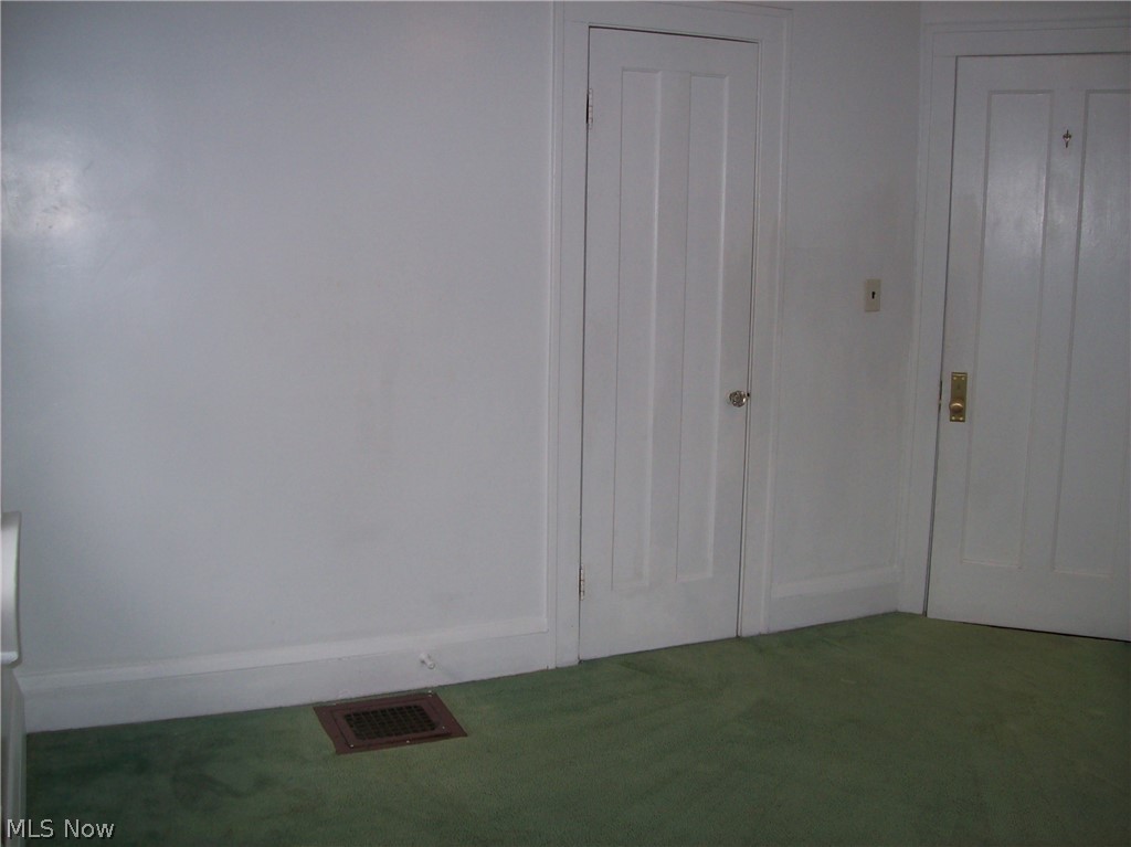 2986 Kensington Road Cleveland, OH 44118 - Photo 24 of 29 Gallery Image 24