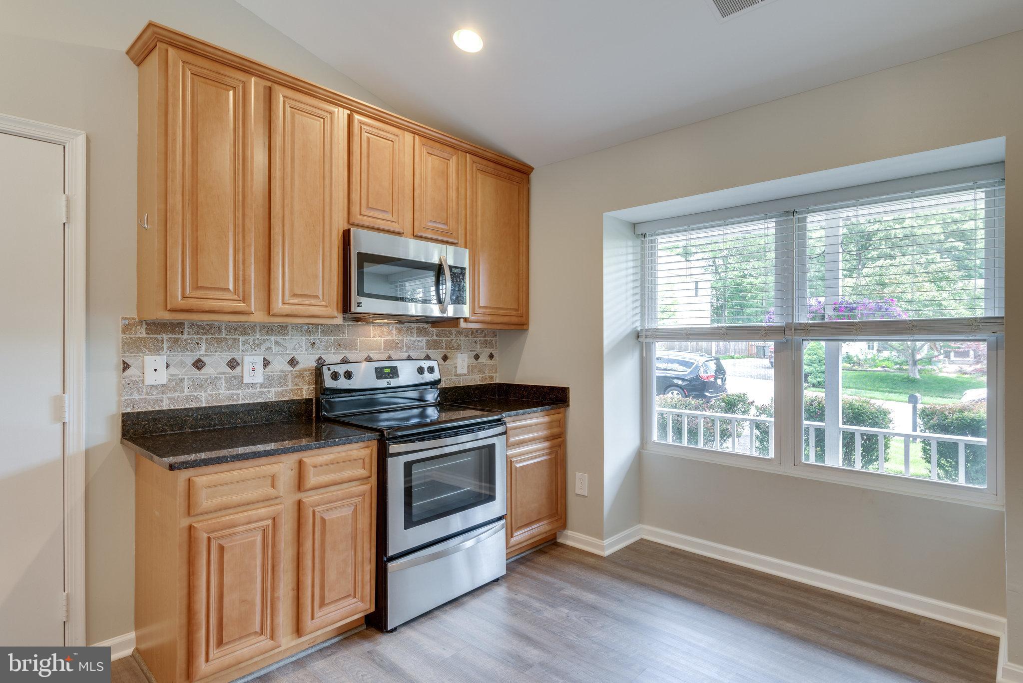 311 Silver Ridge Drive Sterling, VA 20164 - Photo 14 of 43 Gallery Image 14