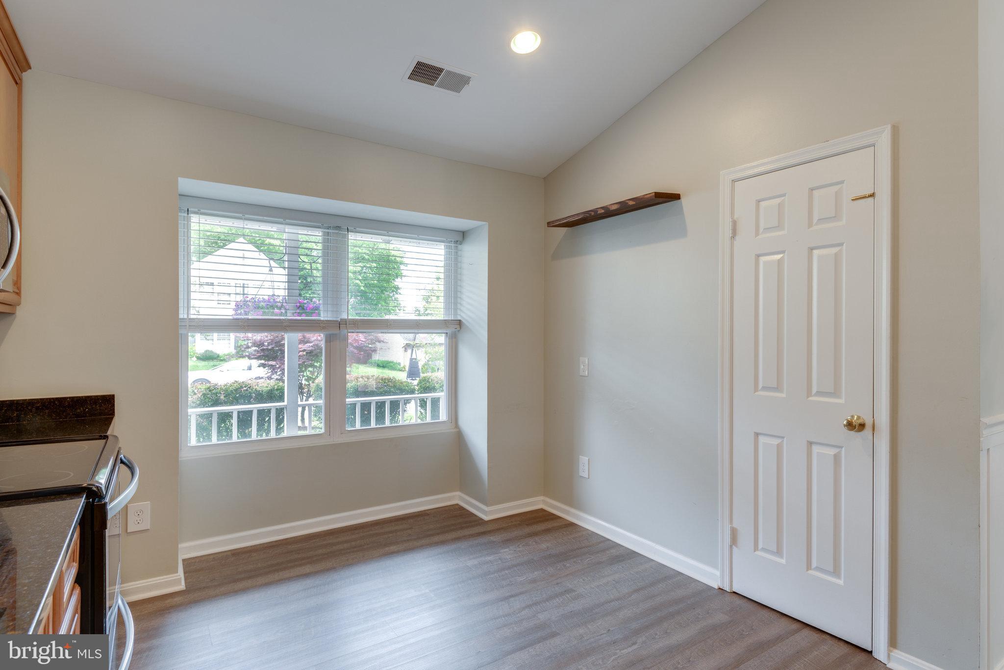 311 Silver Ridge Drive Sterling, VA 20164 - Photo 15 of 43 Gallery Image 15
