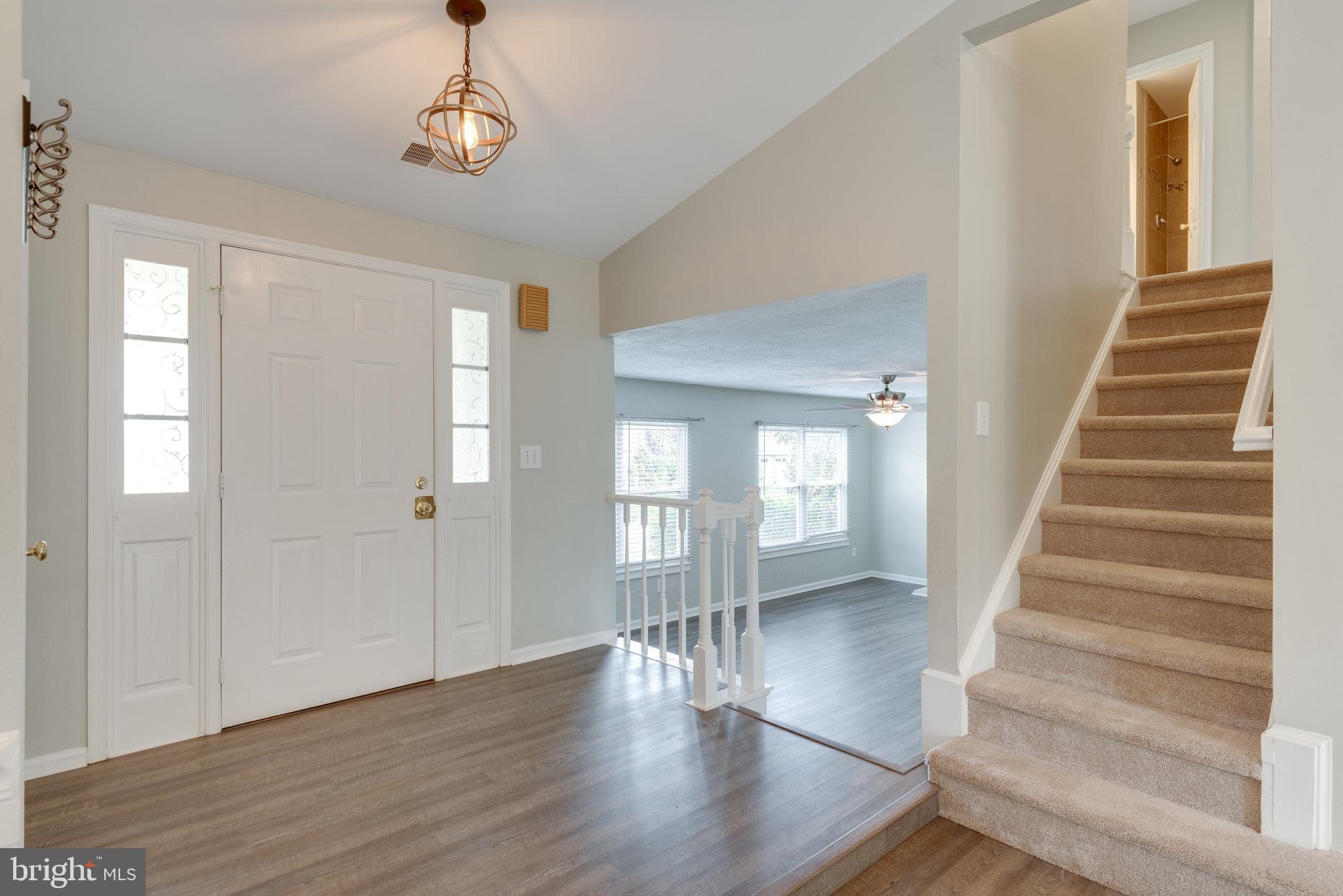 311 Silver Ridge Drive Sterling, VA 20164 - Photo 17 of 43 Gallery Image 17