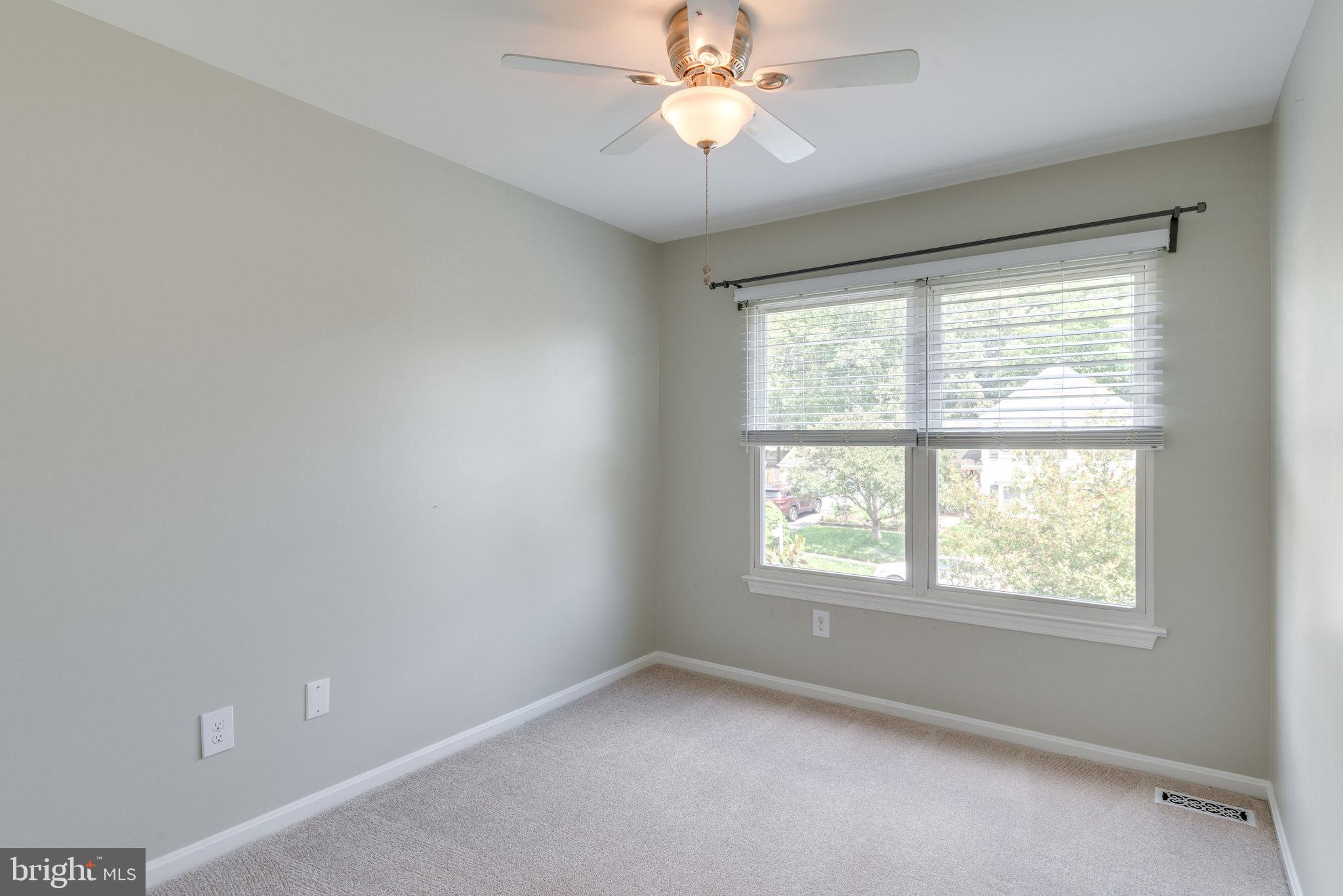 311 Silver Ridge Drive Sterling, VA 20164 - Photo 25 of 43 Gallery Image 25