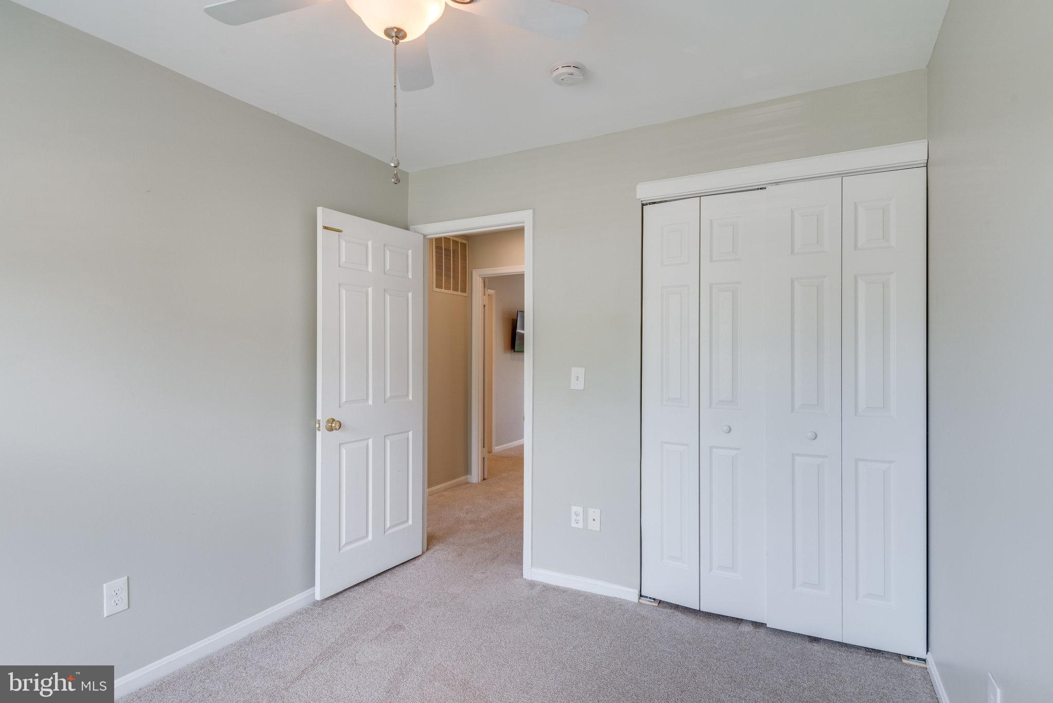 311 Silver Ridge Drive Sterling, VA 20164 - Photo 26 of 43 Gallery Image 26
