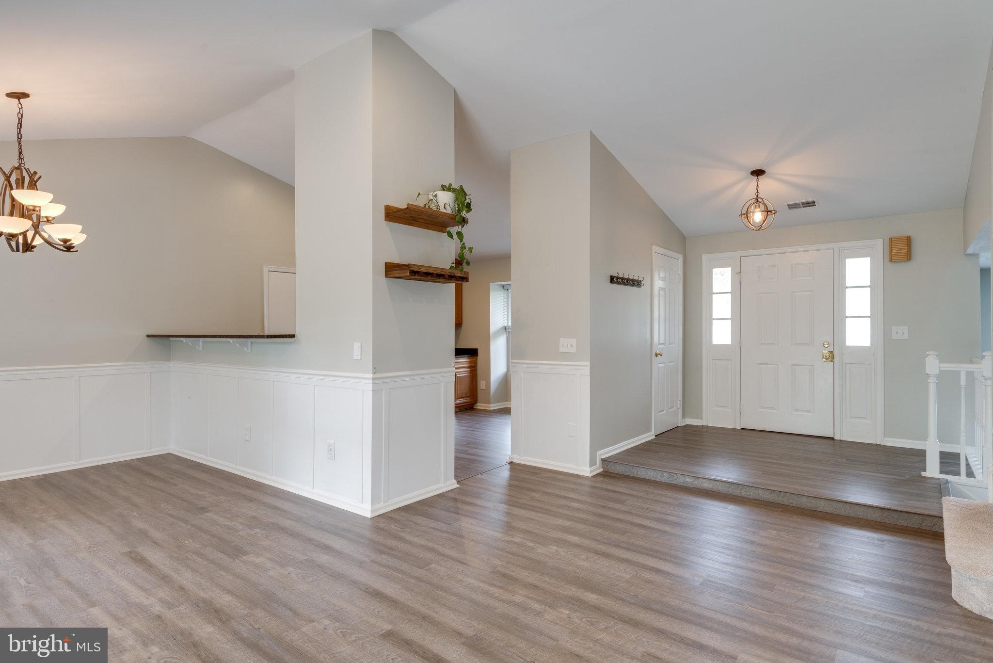 311 Silver Ridge Drive Sterling, VA 20164 - Photo 8 of 43 Gallery Image 8