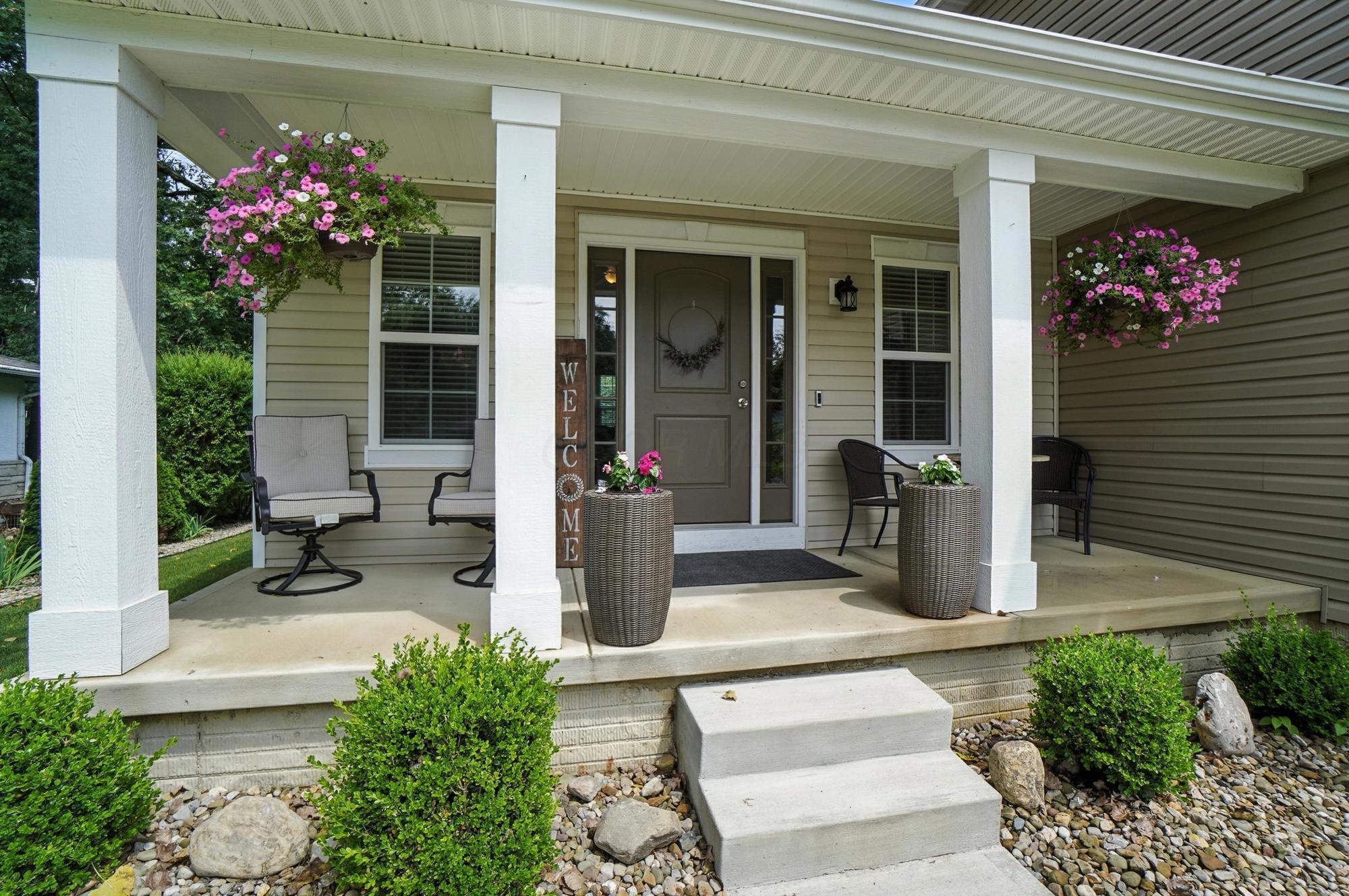 2696 Minerva Lake Road Columbus, OH 43231 - Photo 4 of 53 Front porch