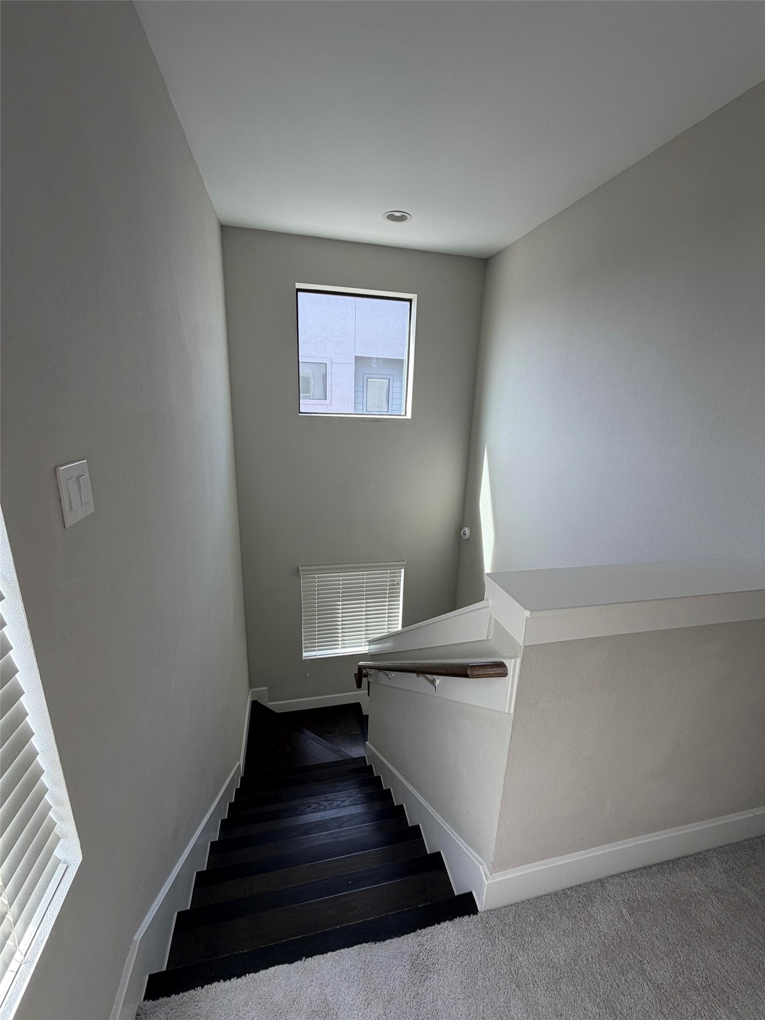 10806 Warwana Road, Unit A Houston, TX 77043 - Photo 23 of 37 a view of entryway