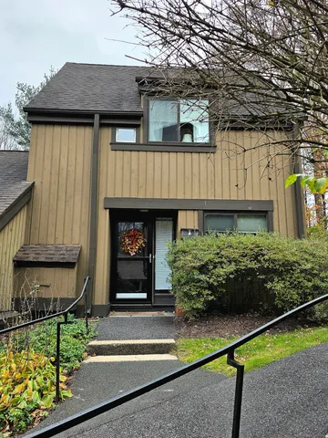 $279,900 | 60 Heritage Village, Unit B, Southbury, CT 06488