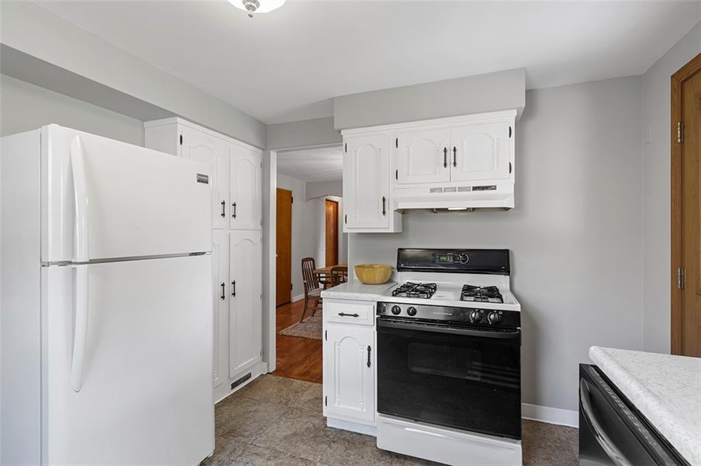 3521 Willett Road Pittsburgh, PA 15227 - Photo 11 of 29 Gallery Image 11