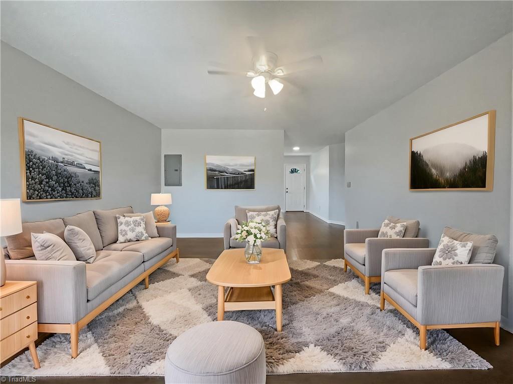 504 Meredith Street High Point, NC 27260 - Photo 2 of 17 Staged Photo