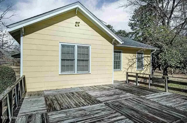 $375,000 | 3521 McFarland Road, Raymond, MS 39154