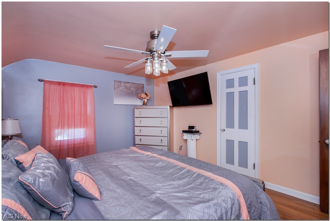 1383 Winston Road Cleveland, OH 44121 - Photo 26 of 35