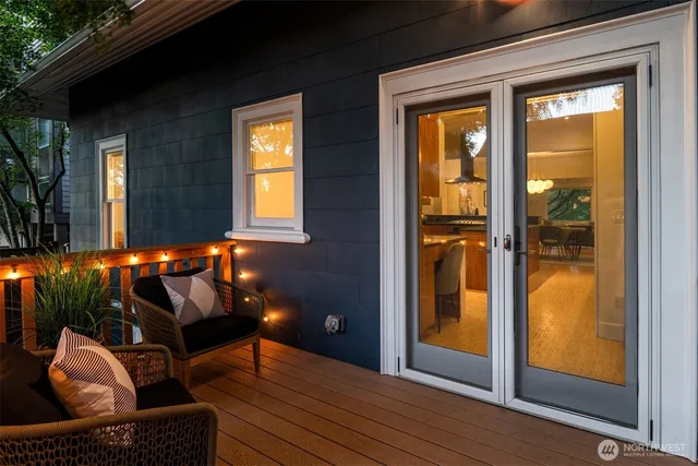 $1,149,950 | 1807 11th Avenue West, Seattle, WA 98119