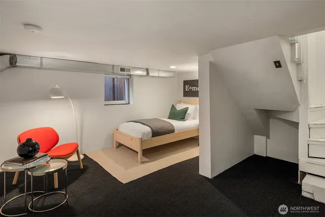 $1,149,950 | 1807 11th Avenue West, Seattle, WA 98119