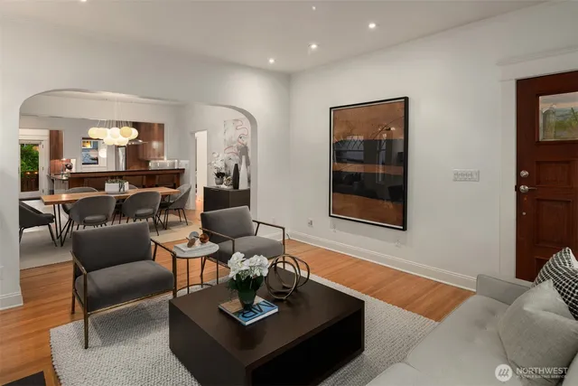 $1,149,950 | 1807 11th Avenue West, Seattle, WA 98119