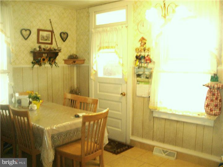 3535 Ridgeway Street Reading, PA 19605 - Photo 5 of 15