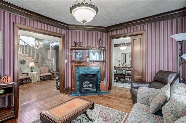 $350,000 | 3236 St John Avenue, Kansas City, MO 64123