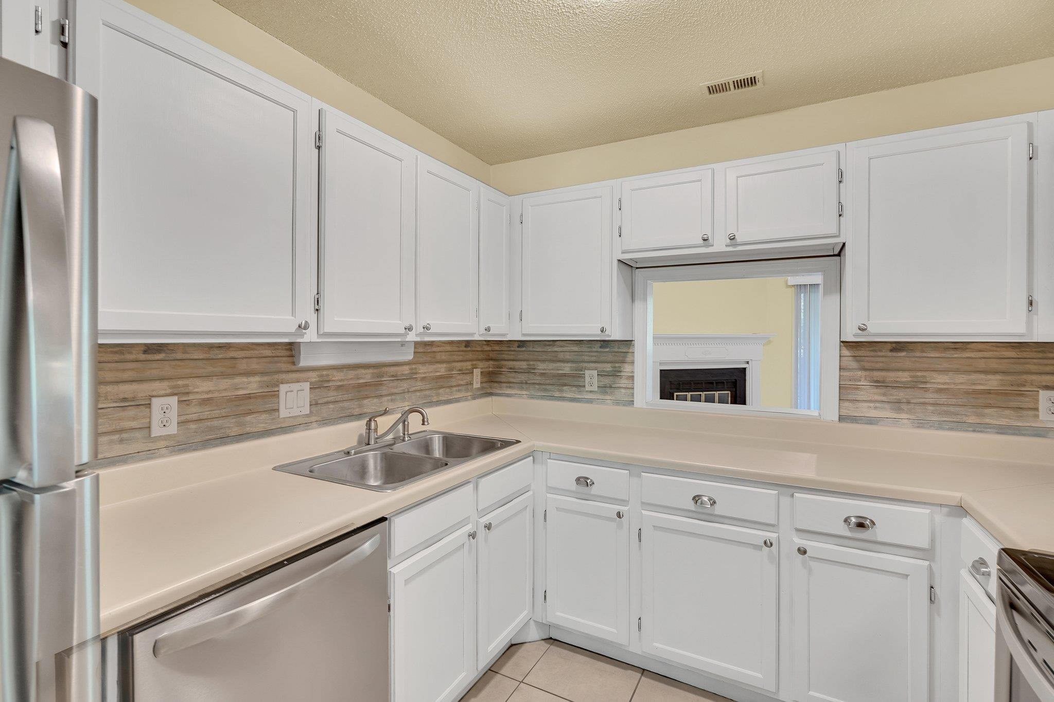 4641 Timbermill Court, Unit 303 Raleigh, NC 27612 - Photo 9 of 31 Photo 9