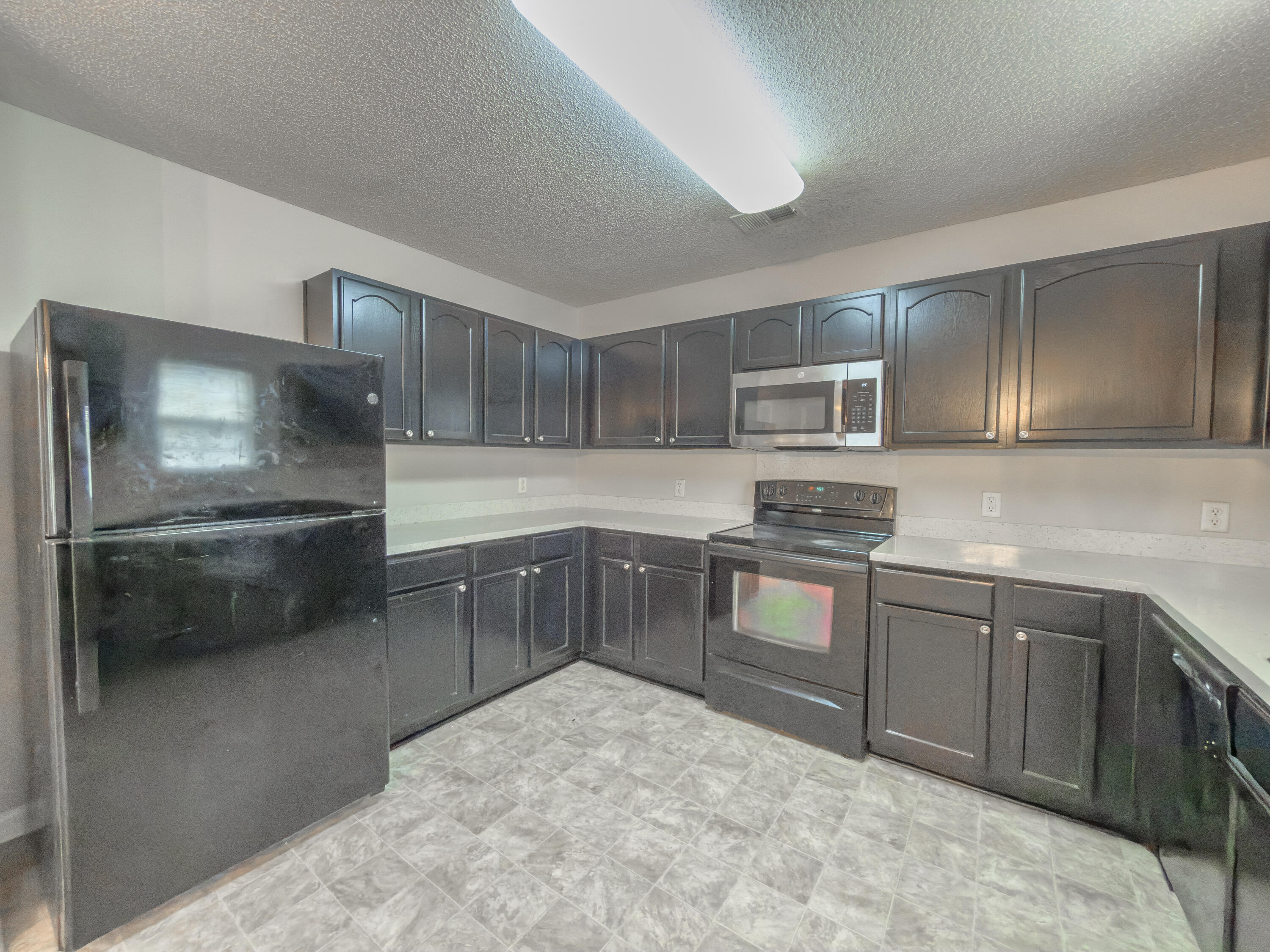 440 Dovetail Circle Summerville, SC 29483 - Photo 10 of 29 IMG_1029