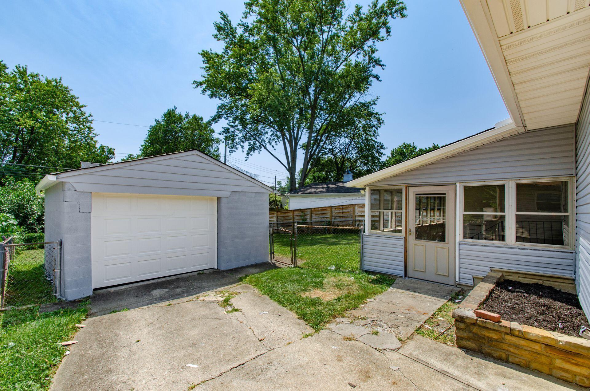 2283 Ward Road Columbus, OH 43224 - Photo 21 of 25 032_5b5f4_K 2283 Ward Rd071-2
