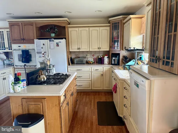 $2,300 | 507 North Main Street, Glassboro, NJ 08028