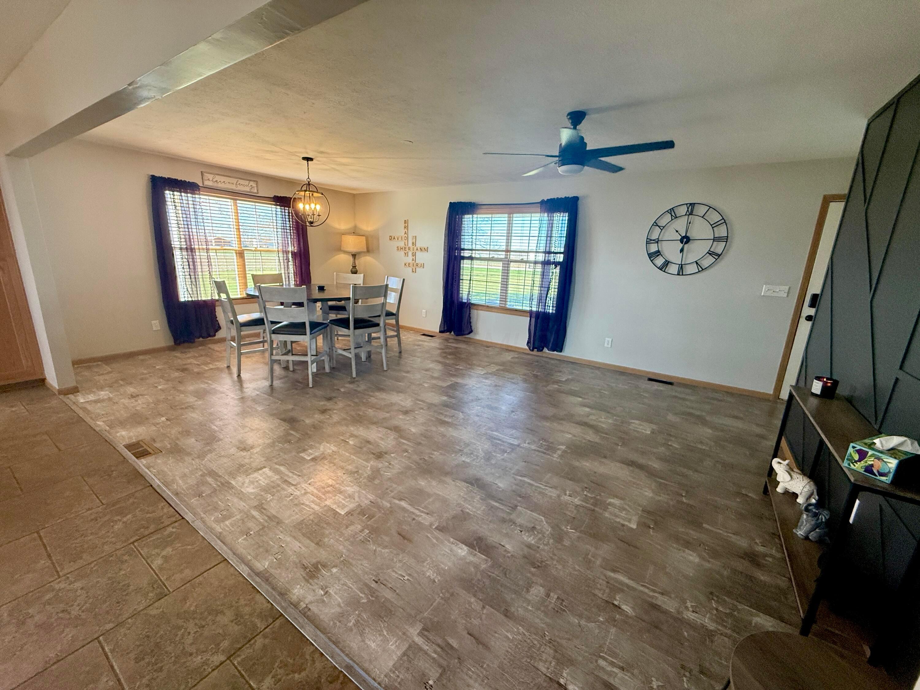 22362 Alkire Road Circleville, OH 43113 - Photo 21 of 62 Front Room