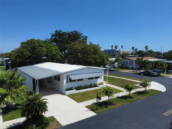 $235,000 | 113 Northwest 52nd Court, Deerfield Beach, FL 33064