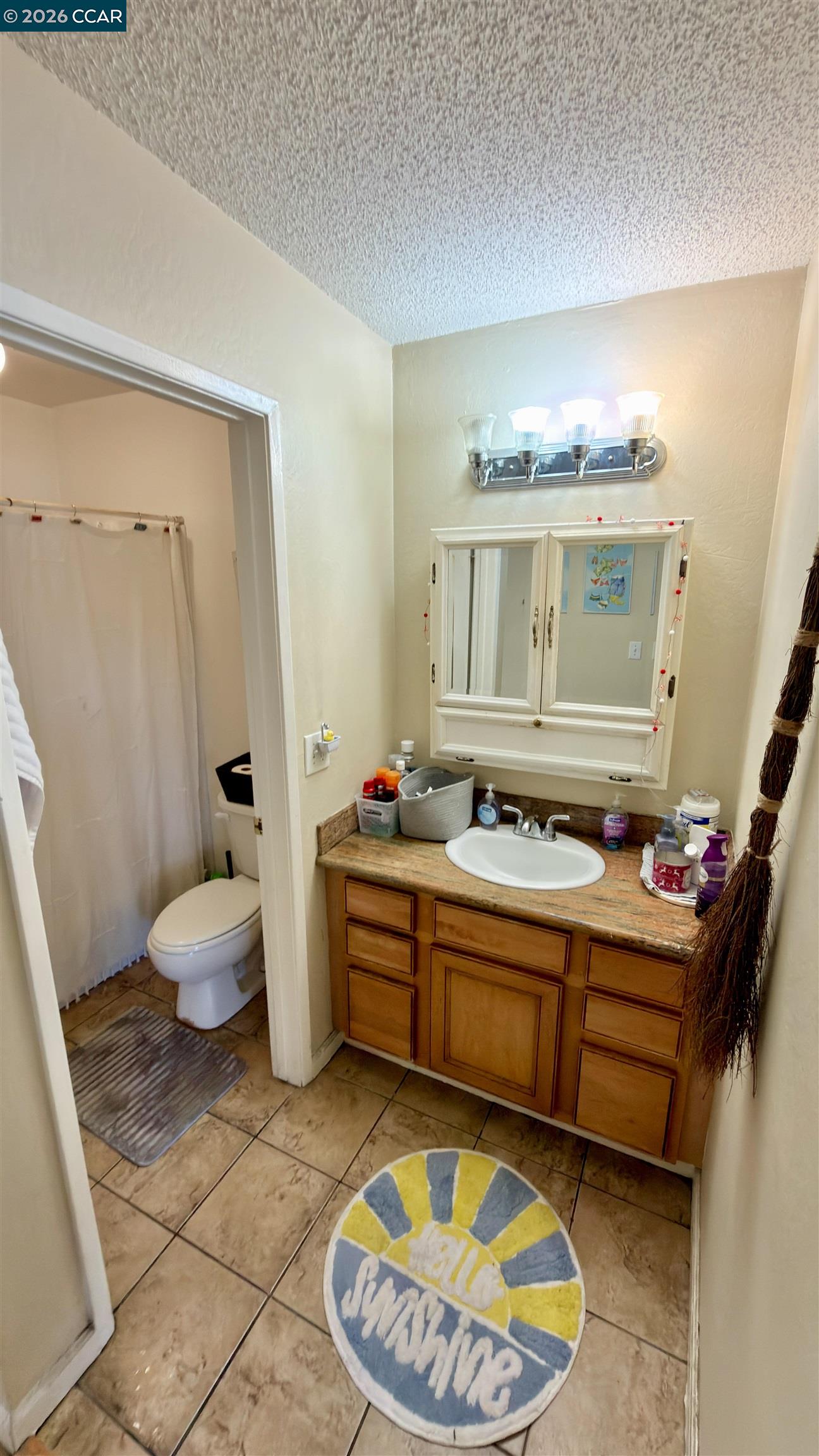 1360 Del Rio Court, Unit 4 Concord, CA 94518 - Photo 16 of 19 a bathroom with a tub sink and toilet