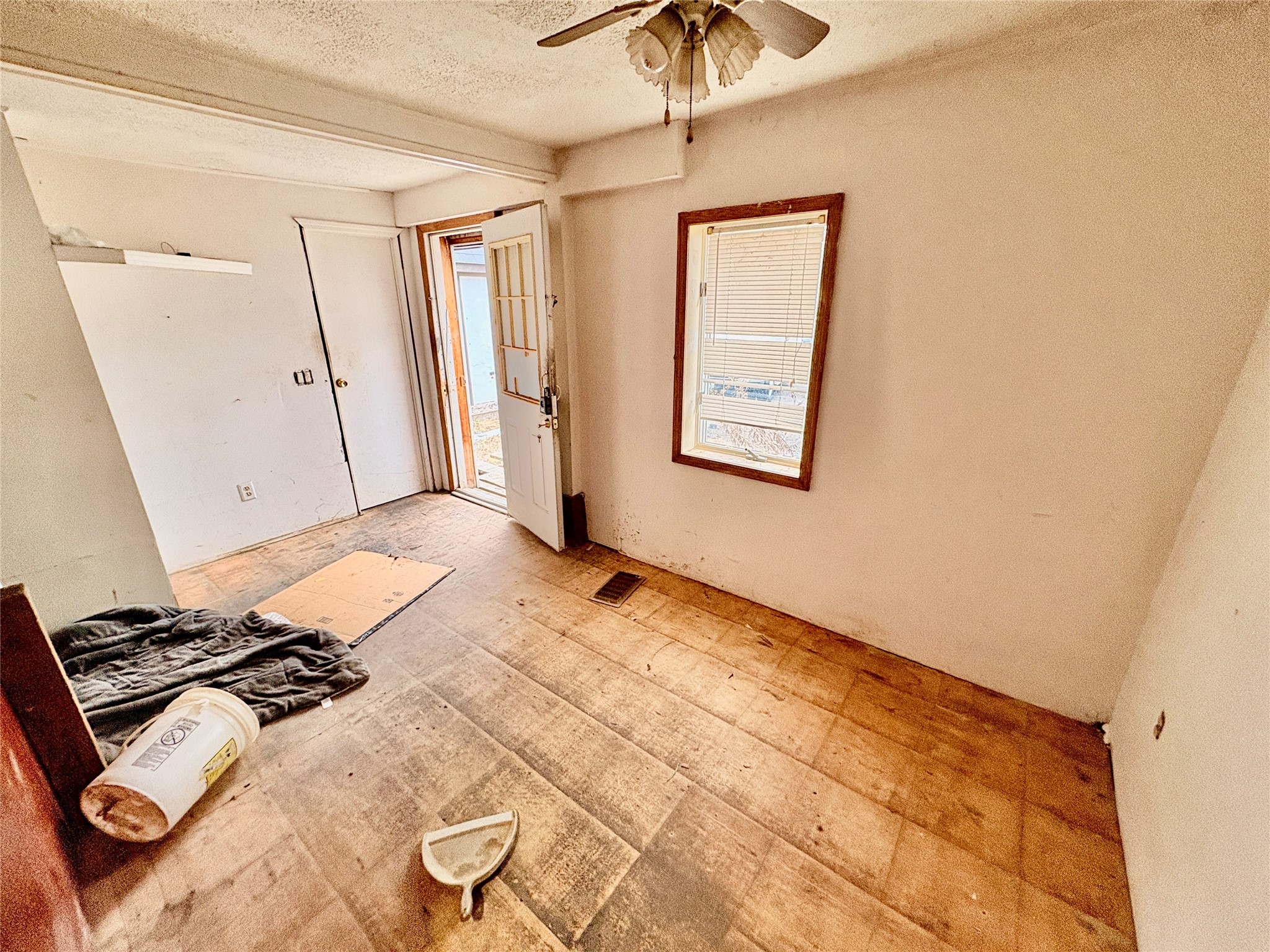 12 Fuller Road Binghamton, NY 13901 - Photo 3 of 13