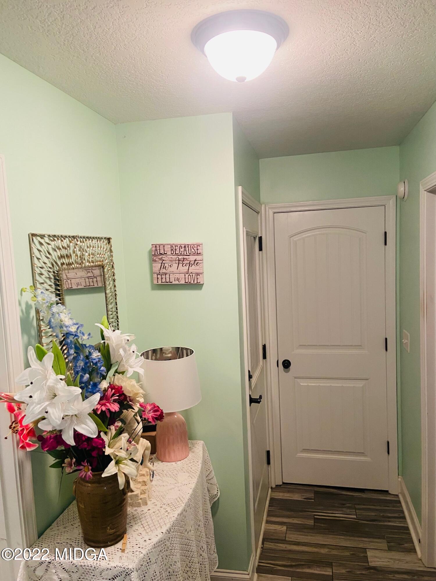 304 Durgin Drive Bonaire, GA 31005 - Photo 12 of 22 a view of a hallway