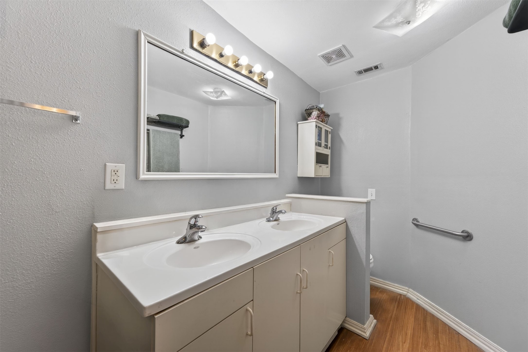15185 Travis Lane Willis, TX 77378 - Photo 16 of 32