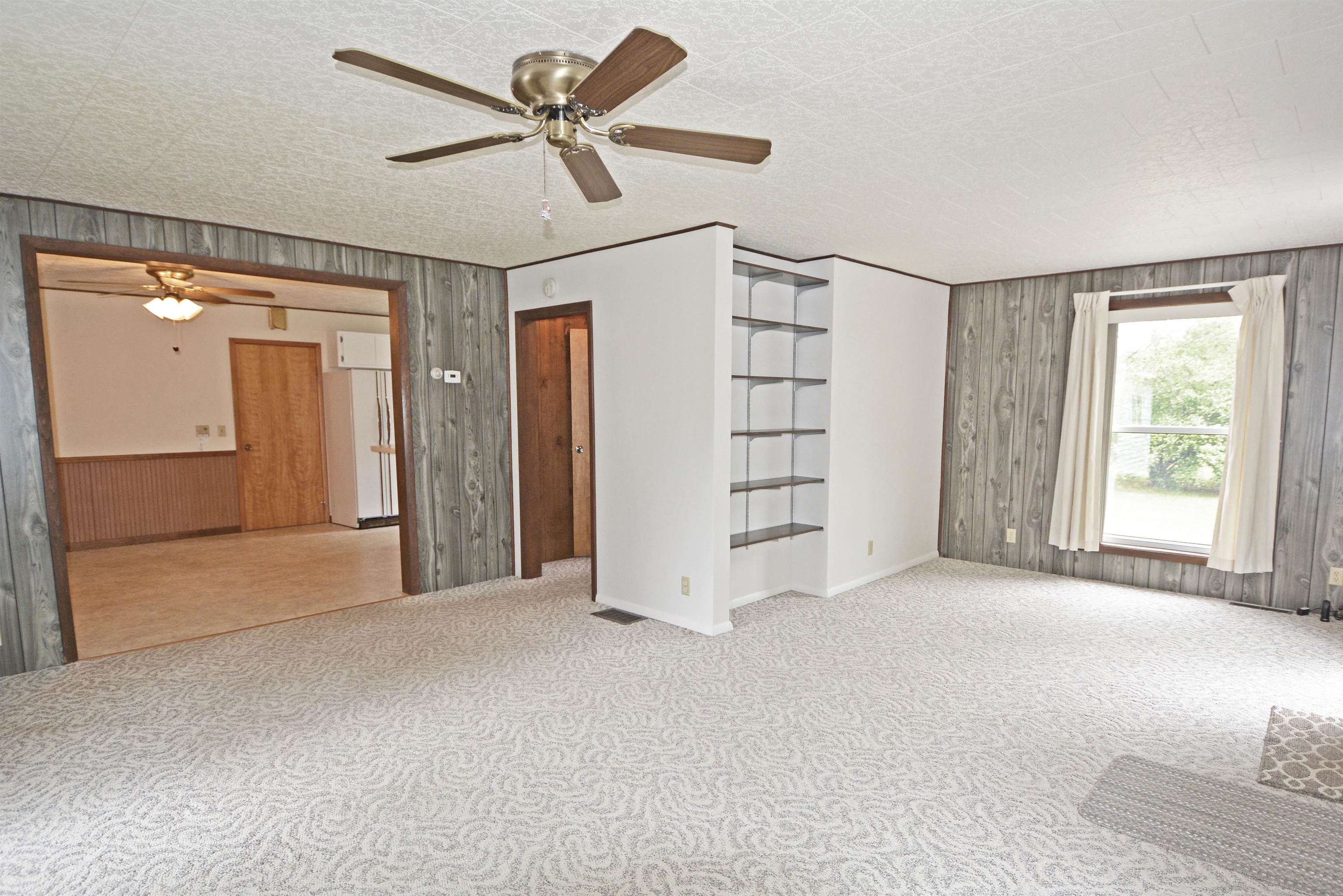 13296 Cinder Road Beulah, MI 49617 - Photo 10 of 49 1900353-9.JPG