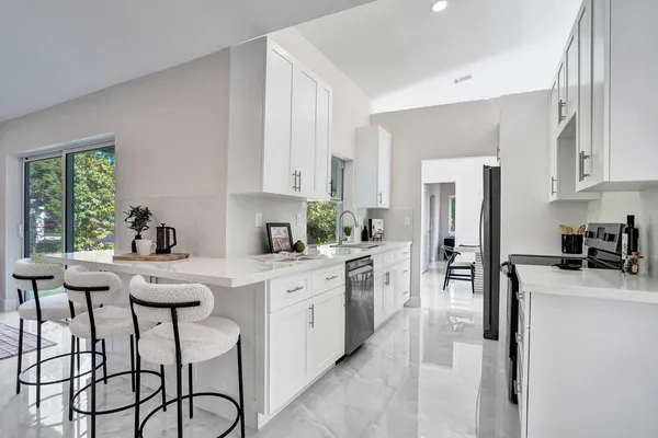 $675,000 | 2881 Northwest 98th Way, Coral Springs, FL 33065