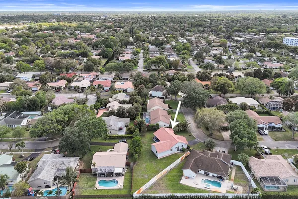 $675,000 | 2881 Northwest 98th Way, Coral Springs, FL 33065