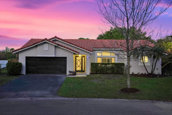 $675,000 | 2881 Northwest 98th Way, Coral Springs, FL 33065