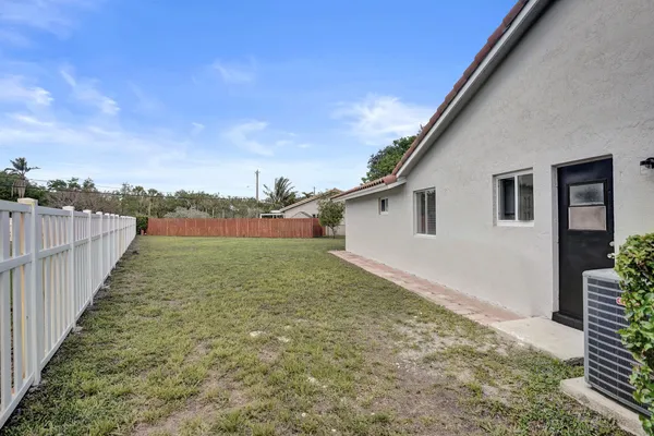 $675,000 | 2881 Northwest 98th Way, Coral Springs, FL 33065