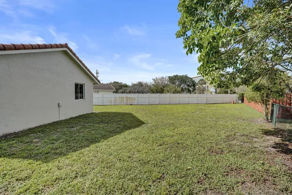 $675,000 | 2881 Northwest 98th Way, Coral Springs, FL 33065