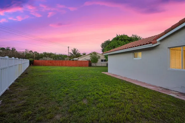 $675,000 | 2881 Northwest 98th Way, Coral Springs, FL 33065