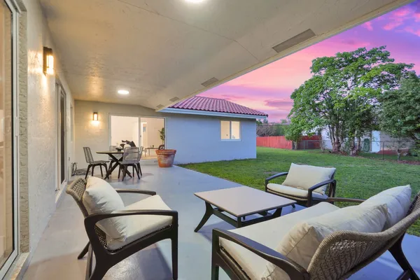 $675,000 | 2881 Northwest 98th Way, Coral Springs, FL 33065