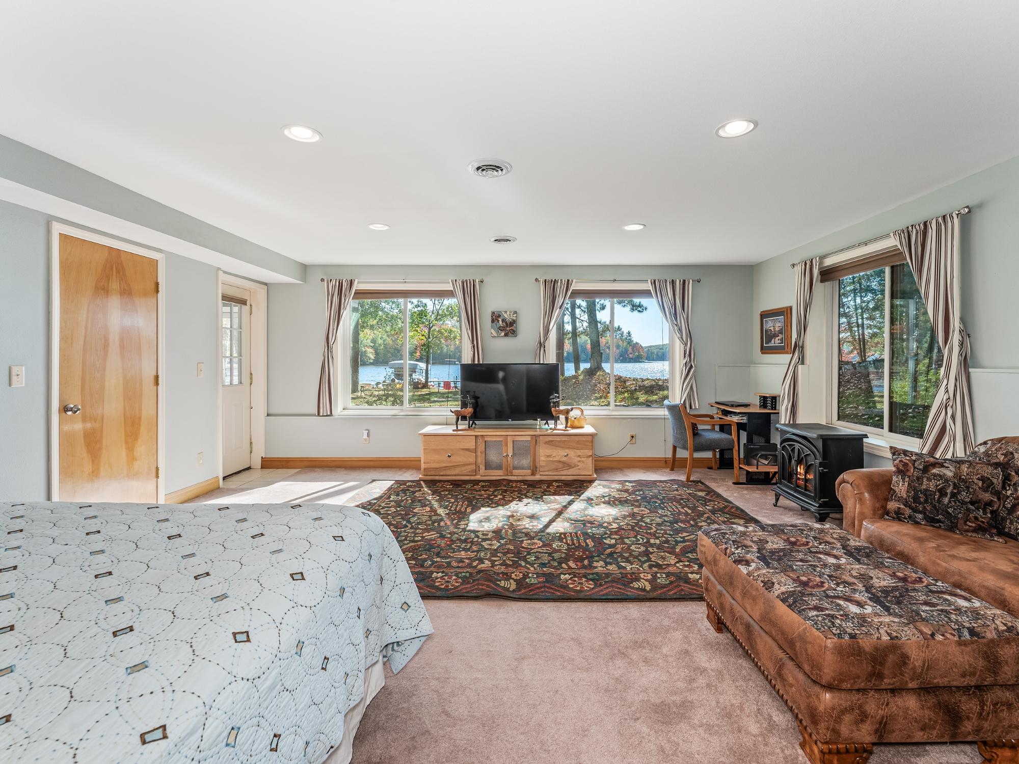 4245 North Shore Drive Rhinelander, WI 54501 - Photo 16 of 48 Gallery Image 16