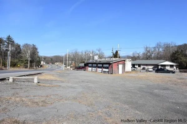 a view of outdoor space with city view